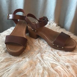 American Eagle shoes